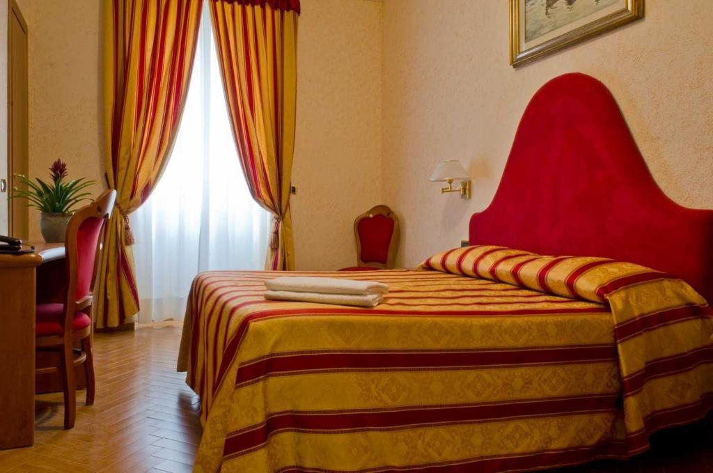 Hotel Brignole جنوة الغرفة الصورة