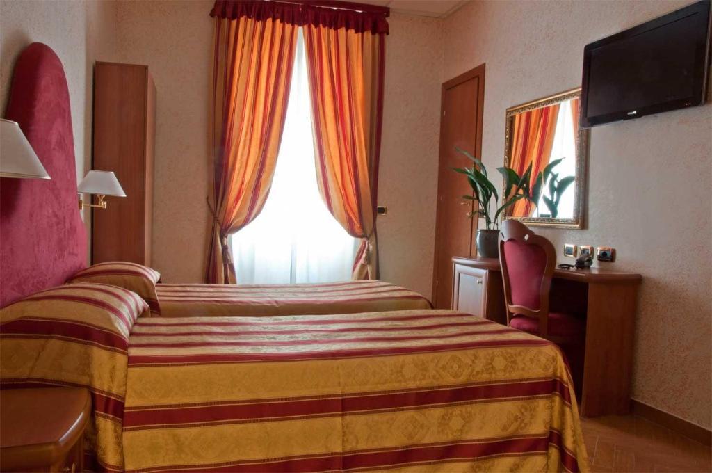Hotel Brignole جنوة الغرفة الصورة