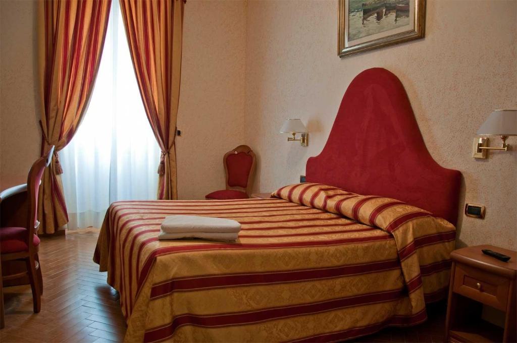 Hotel Brignole جنوة الغرفة الصورة